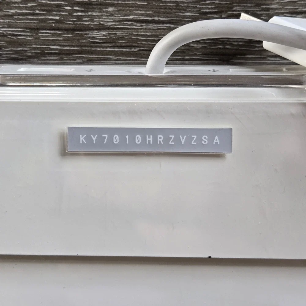 Vintage Apple A1048 Wired USB White Acrylic Keyboard 2005 M9034LL/A Tested